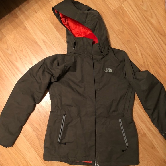 Women’s NorthFace Winter Jacket - Picture 2 of 7